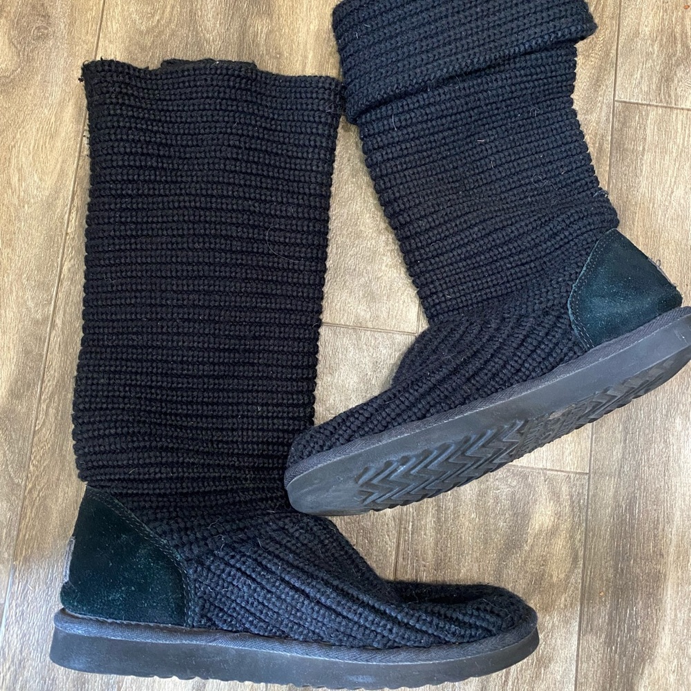 UGG cardy black